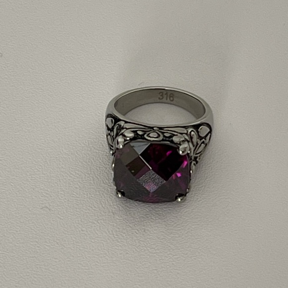 Stainless Steel Ring Diamond Cut Square Amethyst